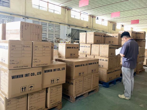 Warehouse and logistics hub